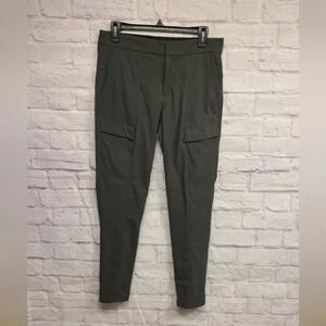 Athleta Gray Straight Leg Pants with Sleek Silhouette Size 8